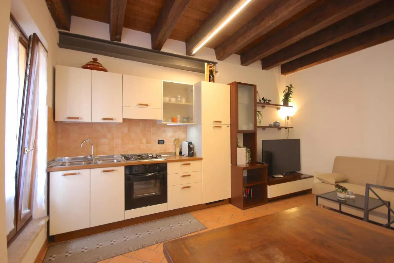 Case Vr Holiday Casa Di Mezzo Verona