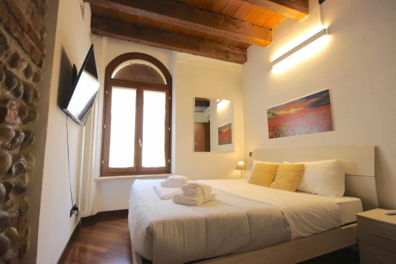 Case Vr Holiday Casa Di Mezzo Verona Apartment