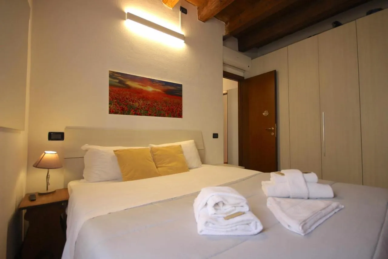 Case VR Holiday Casa di Mezzo Verona Appartamento