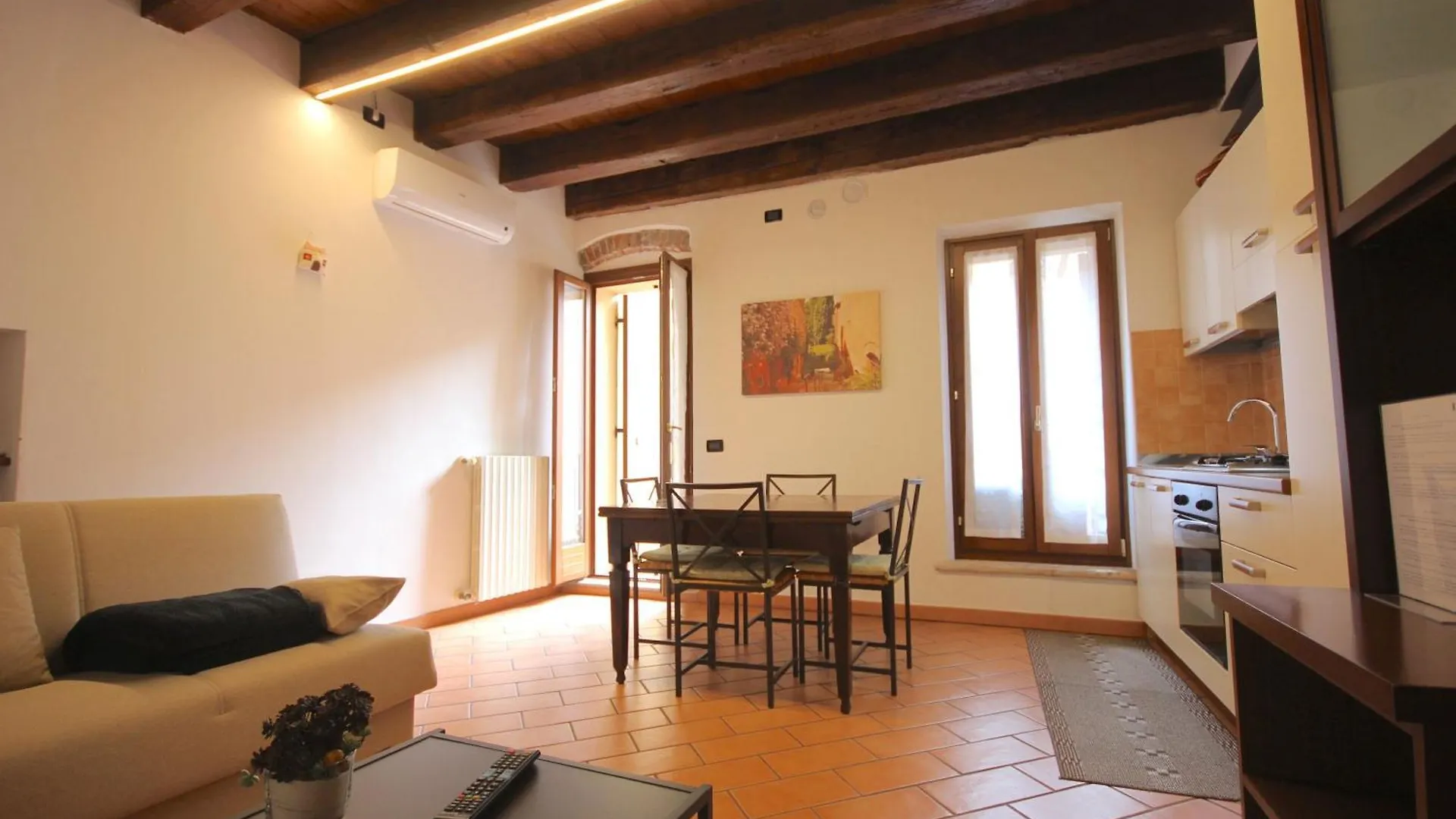 Case VR Holiday Casa di Mezzo Verona Italia