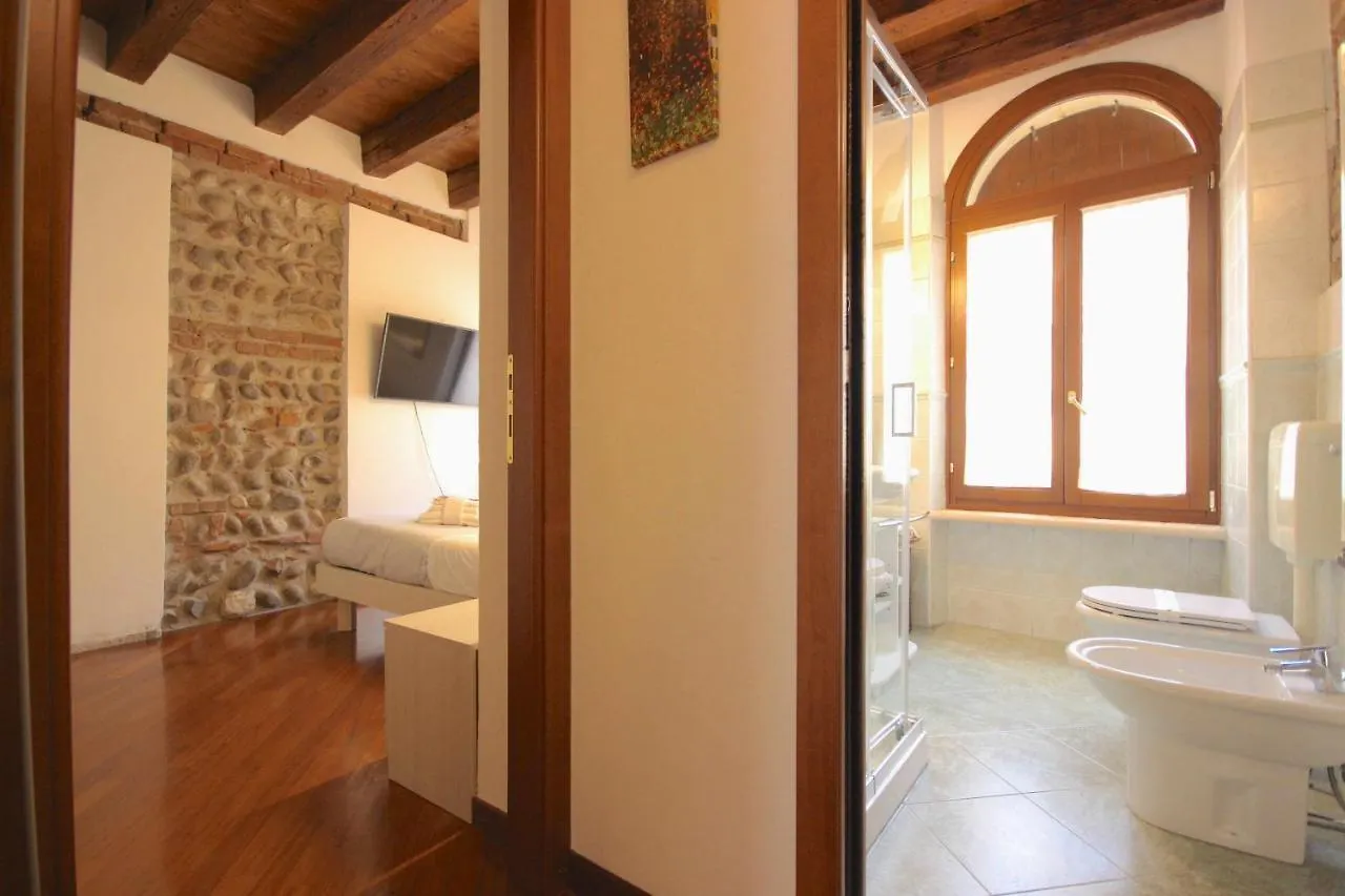 Case Vr Holiday Casa Di Mezzo فيرونا