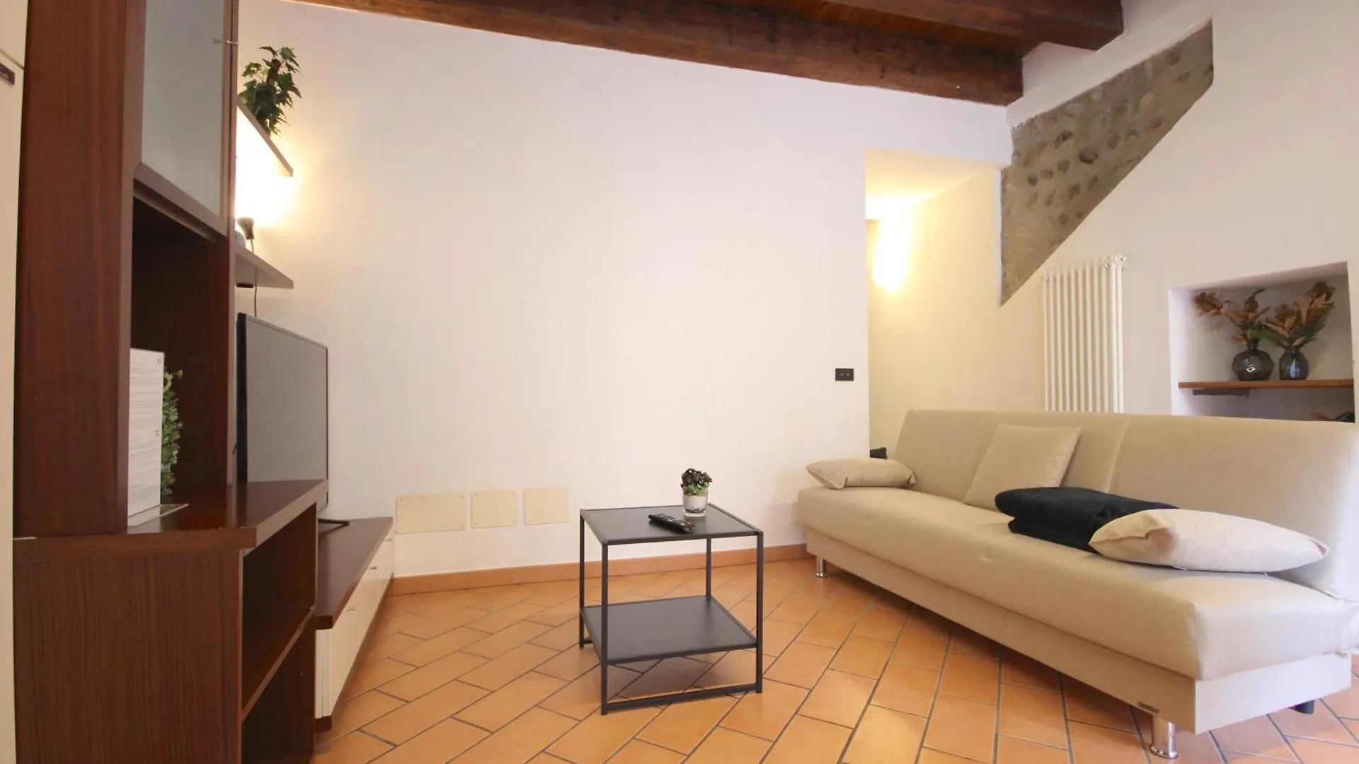 Case Vr Holiday Casa Di Mezzo Verona Italy